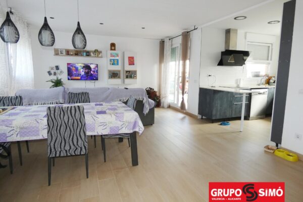 CHALET ADOSADO EN MUY BUENA ZONA DE CULLERA - Ref. ER-633
