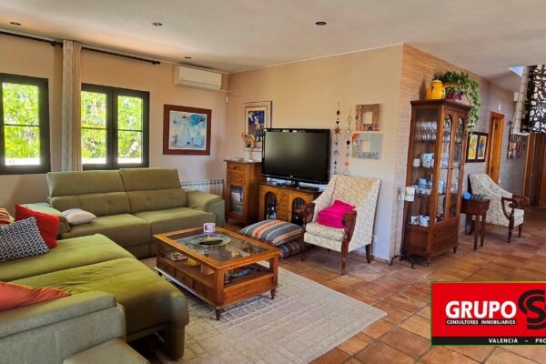 CHALET EN LA URB. PLA DE LES CLOTXES DE BENIFAIO – Ref. IG-325