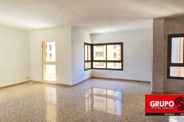 PISO DÚPLEX MUY AMPLIO EN EL PARQUE LIDÓN DE CASTELLON – Ref. IG-328
