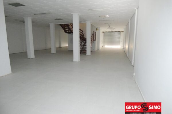 LOCAL COMERCIAL TOTALMENTE REFORMADO EN PLENO CENTRO DE ALFAFAR - Ref. ER-97