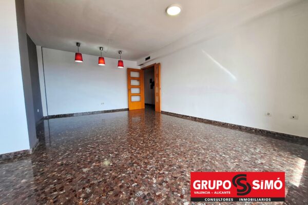 PISO AMPLIO EN ZONA NORTE DE PICASSENT - Ref.CC-199