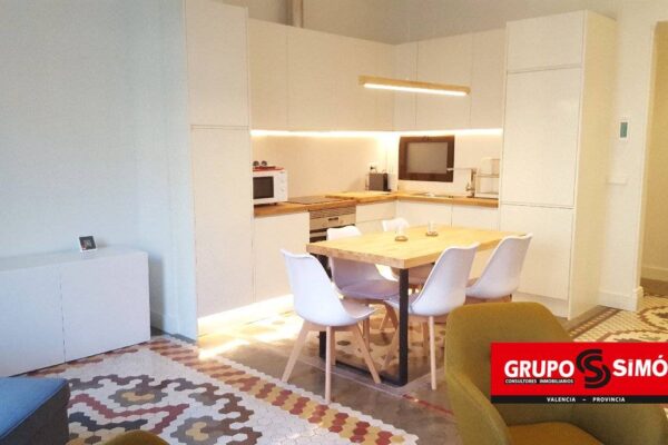 PISO JUNTO A PLAZA ESPAÑA DE VALENCIA - Ref. IG-393