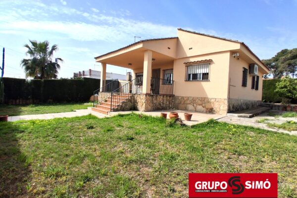 CHALET INDEPENDIENTE EN URBANIZACION SAN RAMON DE PICASSENT– Ref. MJ-15.