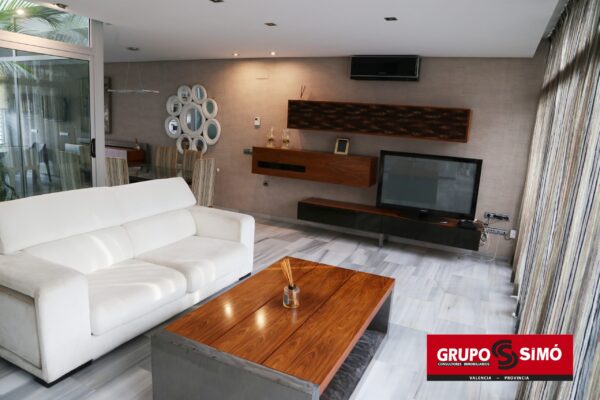 CASA EXCLUSIVA EN LA ZONA RESIDENCIAL POR EXCELENCIA DE MASSAMGRELL Ref-AG-39.