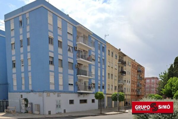 LOCAL EN ZONA PERE CRESPÍ DE ALZIRA - Ref. IG-381