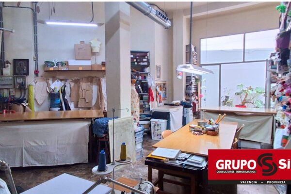 LOCAL COMERCIAL EN PLENA CALLE CONDE ALTEA DE VALENCIA -Ref. AG-49